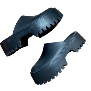 Black Chunky Rubber Clogs